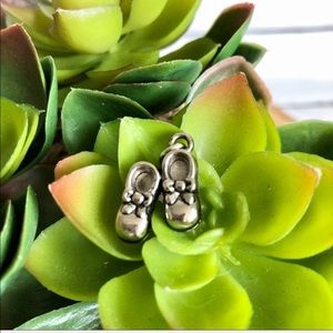 Baby Booties charm in silver NEW